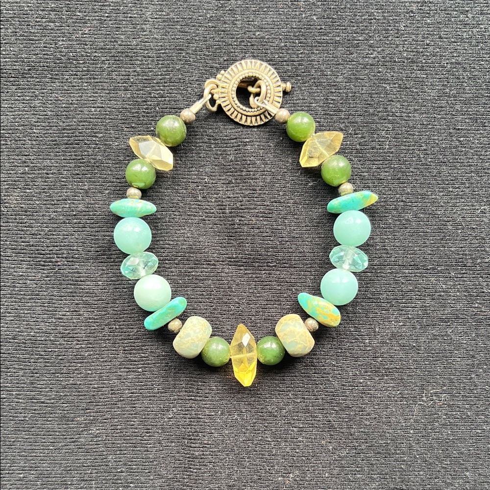 Elegant Green and Yellow Beaded Bracelet
